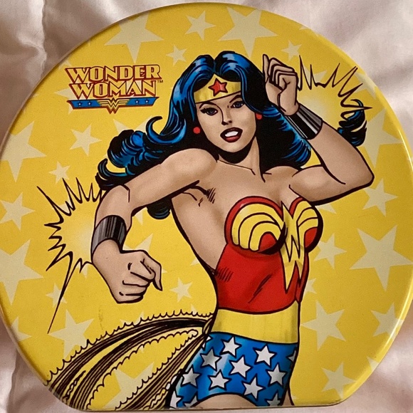 Wonder Woman tin box with music - Picture 1 of 3
